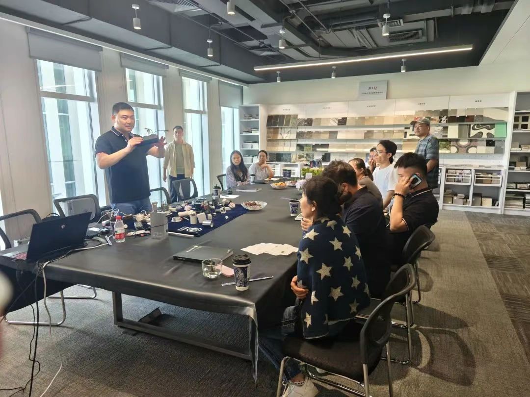 健康照明“美学化”！爱奇光电如何俘获设计师“芳心”？